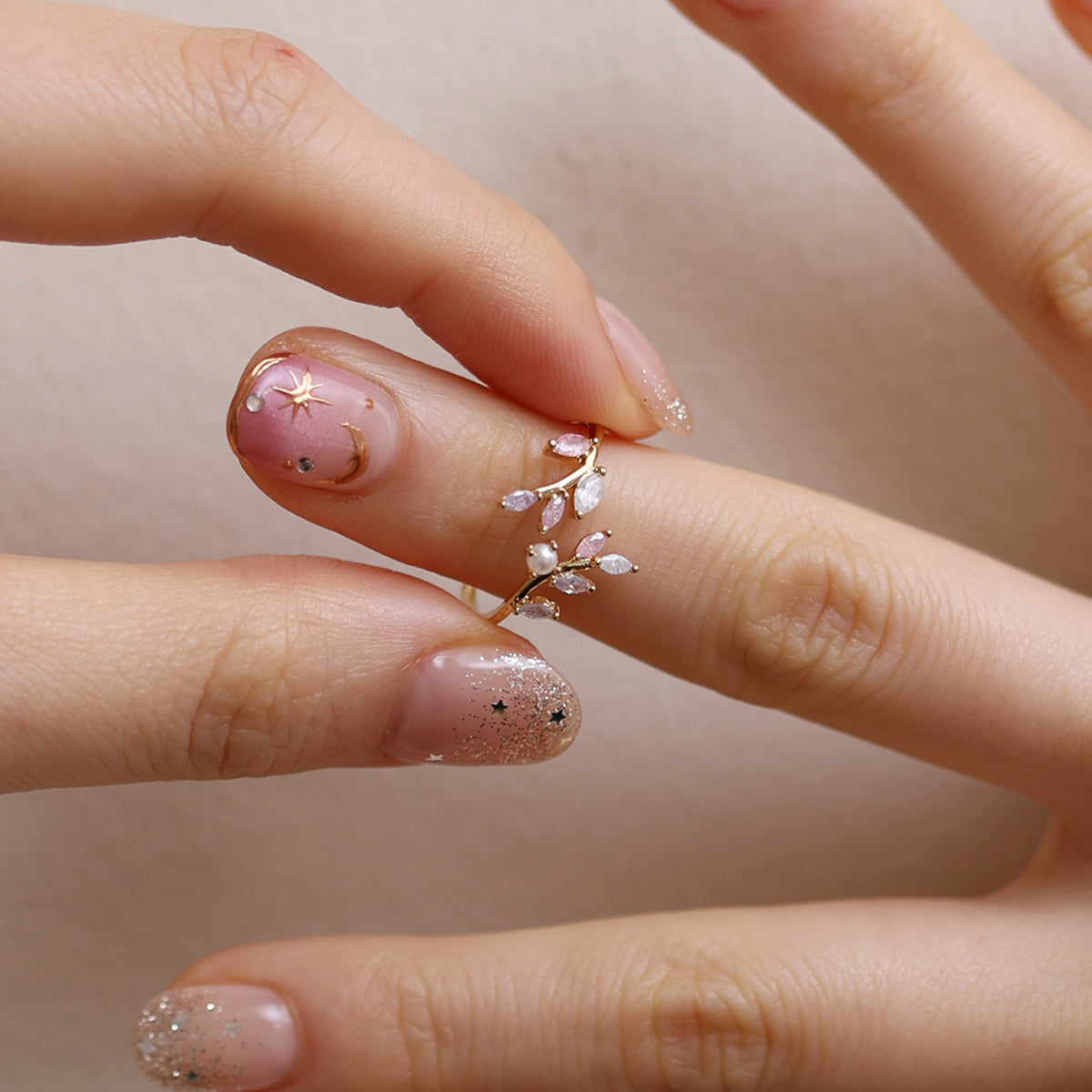 Pearl vine ring